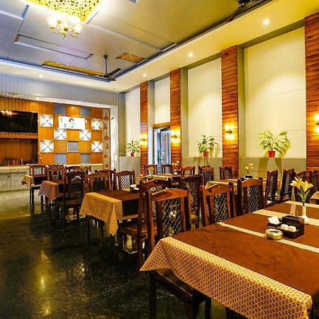 Fabhotel Prime Hangout - Narhe Yerandwane Buitenkant foto