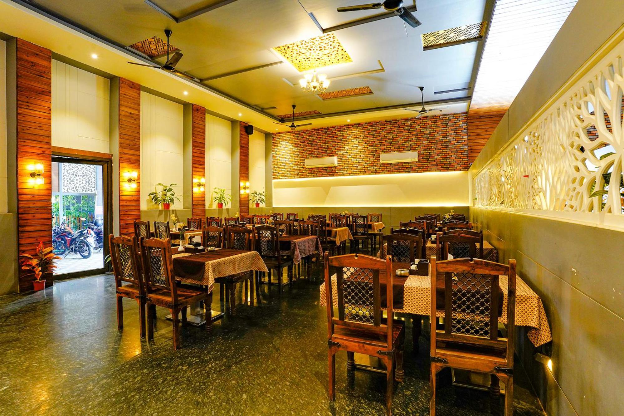 Fabhotel Prime Hangout - Narhe Yerandwane Buitenkant foto